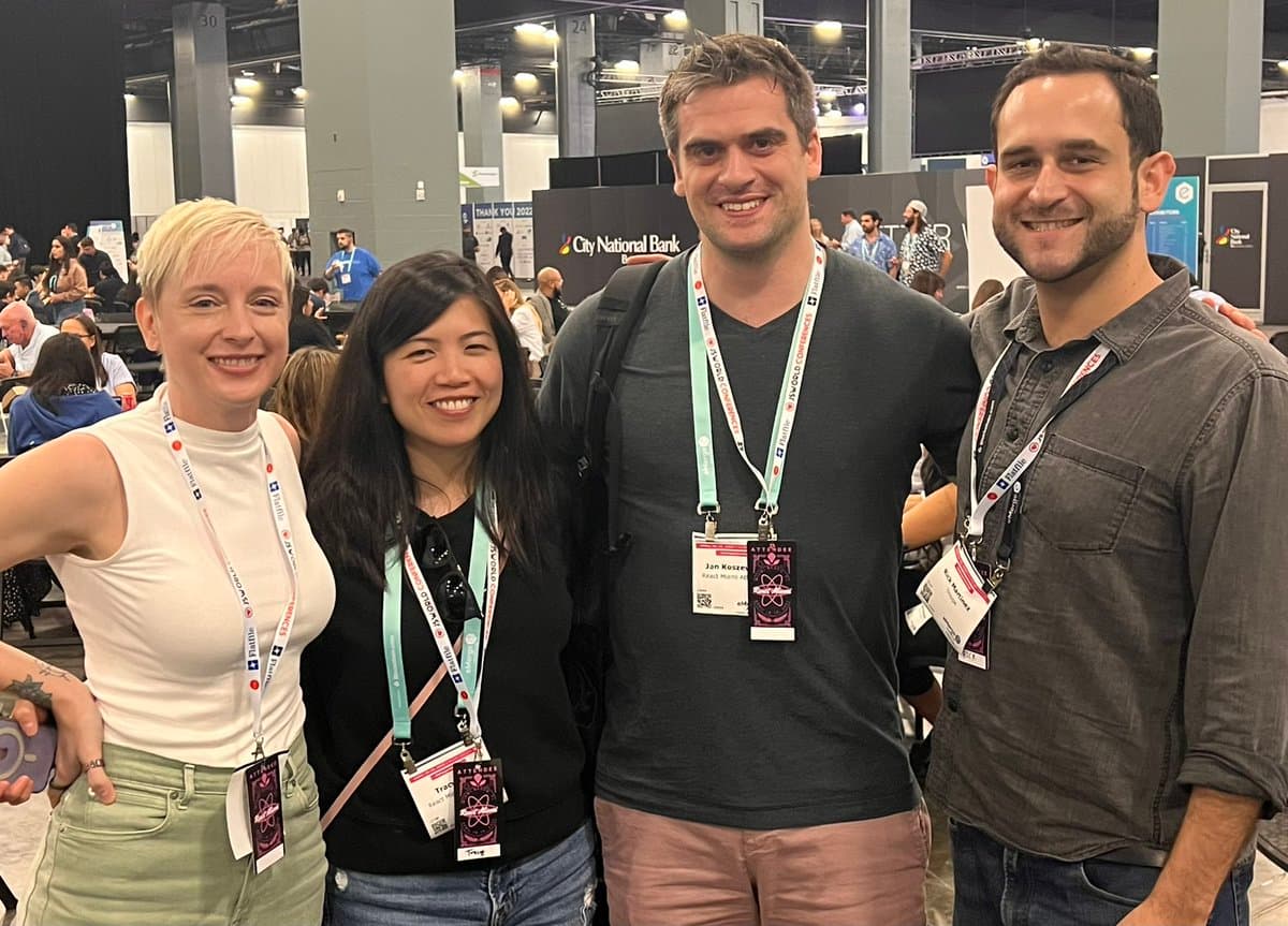 the two awesome ladies on the left @kttravers and @Tracidini are 2/3 of the talented devs that brought us the new file picker on github pull requests. awesome meeting some of the @github pull requests team at @ReactMiamiConf! #reactmiami https://t.co/NeQG1ysa53